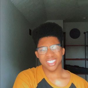 Meet your Posher, Josiah